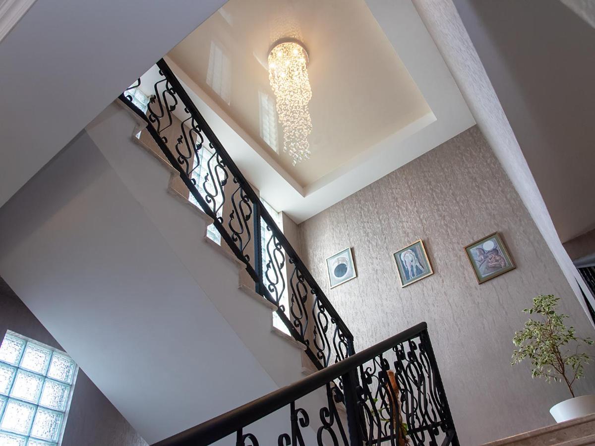 Tbilisi Mare Hotell Exteriör bild