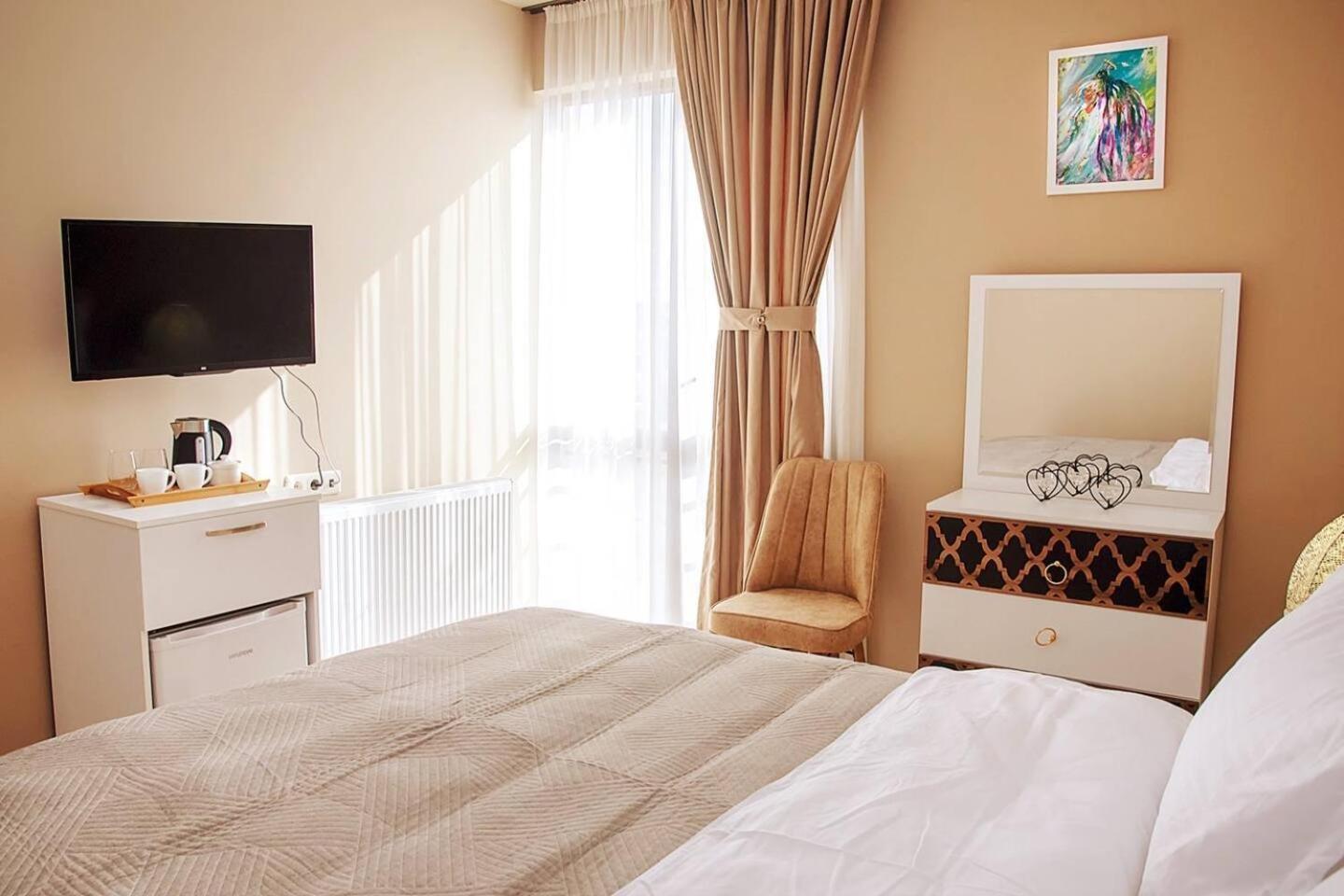 Tbilisi Mare Hotell Exteriör bild